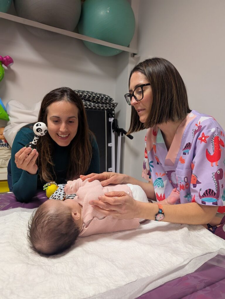 Sesión de fisioterapia pediátrica en Centro Micos (10)
