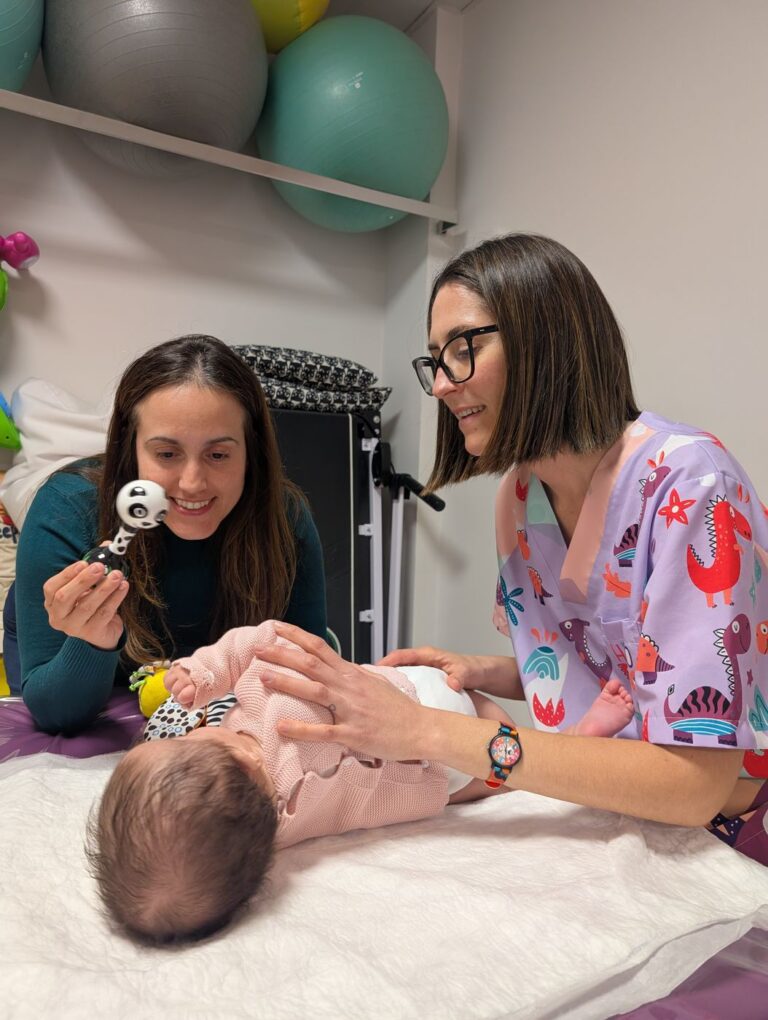 Sesión de fisioterapia pediátrica en Centro Micos (11)