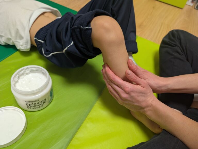 Sesión de fisioterapia pediátrica en Centro Micos (17)