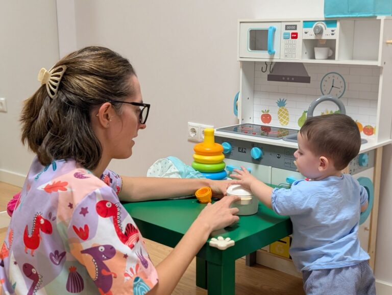 Sesión de fisioterapia pediátrica en Centro Micos (28)