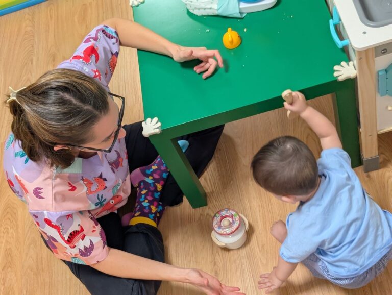 Sesión de fisioterapia pediátrica en Centro Micos (30)